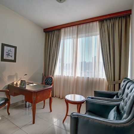 Mourouj Hotel Apartments Абу Даби Екстериор снимка